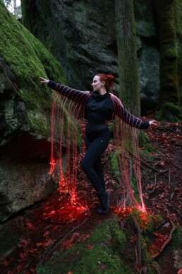 LED-light-up-jacket-fiber-optic-fashion