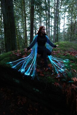 future-fashion-glow-led-light-up-clothing-fiber-optics